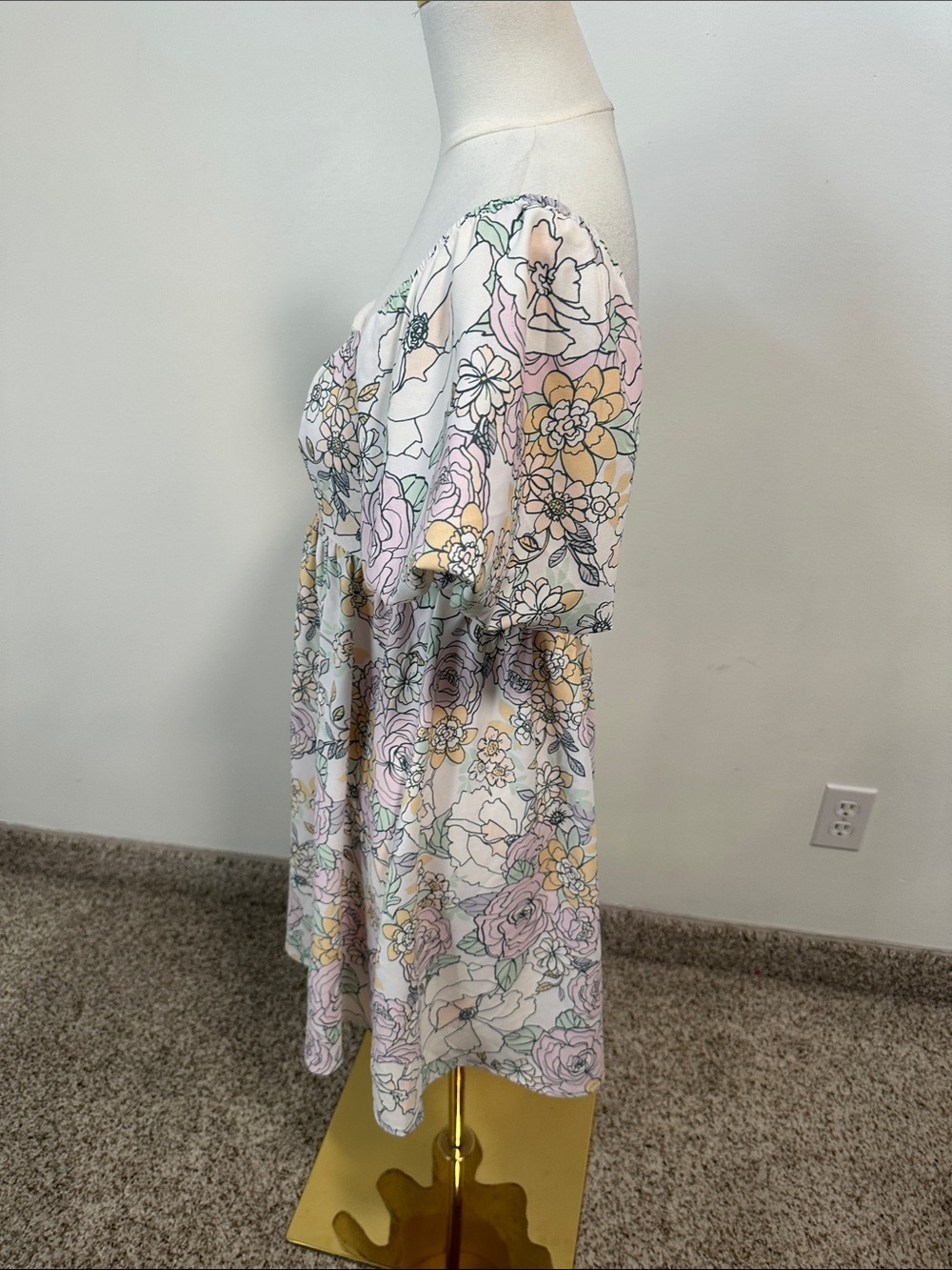 🏰 Altar’d State Mini Dress - Picture 2 of 4